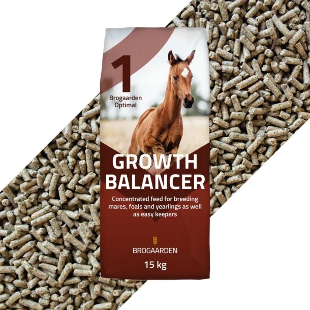 En sk Brogaarden Growth Balancer hestefoder. Bagved er vist det pillefoder der er i skken